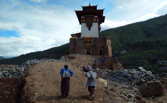 Community service at Wangdue dzong renovation