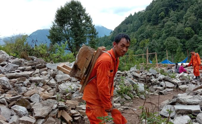 Labour contribution for transportation of construction materials 