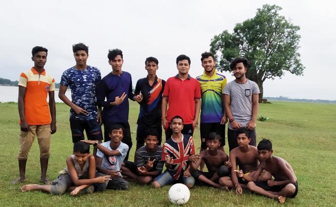 আনন্দ খেলা উদযাপন 