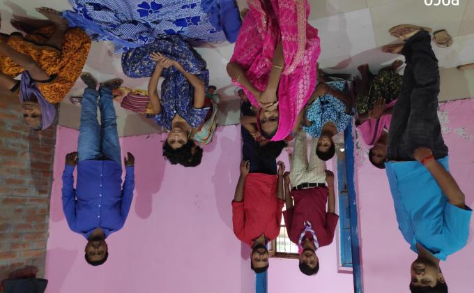  celebration with mentally illness woman (smile roti bank branch's Matriyachaya)  स्माइल रोटी बैंक की शाखा मातृछाया में अपना #जन्म_दिवस मनाया    