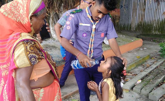 Feed the hungry people by Rendering Volunteer Service at Shib Mandir.