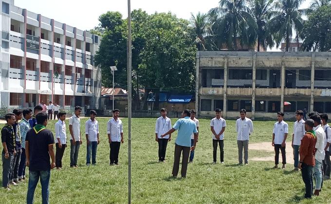 ক্রু মিটিং 