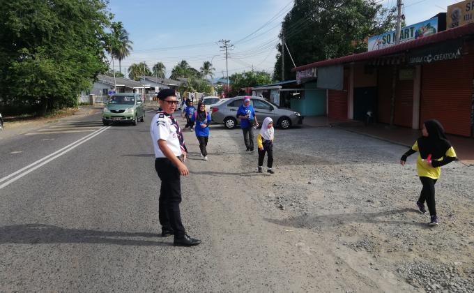 Jom Run sempena kempen sayangi sekolah ku. 