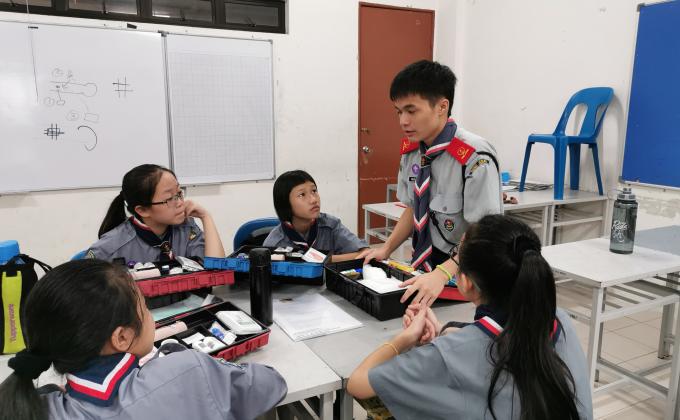 Khusus pertolongan cemas (First Aid Course) 