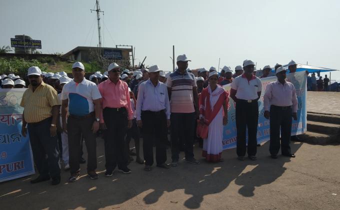 Swachha Nirmala tat Avijan