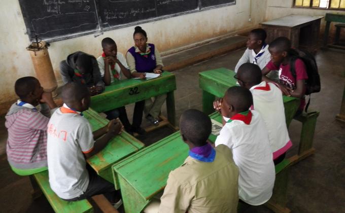 révision et dissemination du programme de jeunes de l'ASB