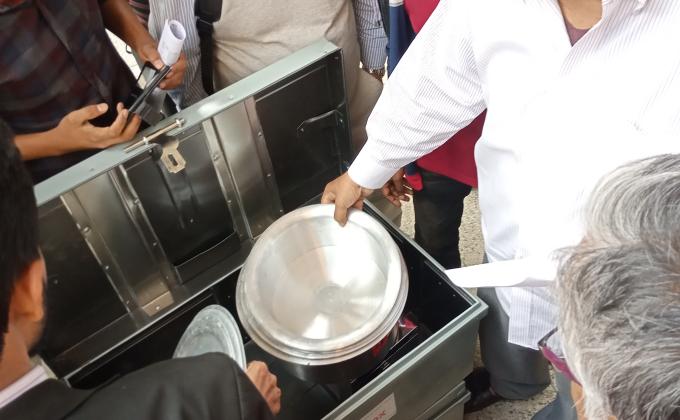 ২য় ক‌মিউ‌নি‌টি বেইজড স্কাউট ক্যা‌ম্পে এ উপকরন বিতরন