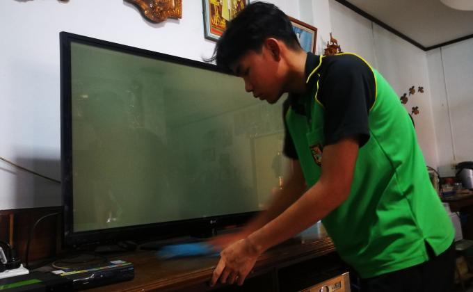 ทำความดีเมื่ออยู่บ้าน​ เช็ดโต๊ะ
