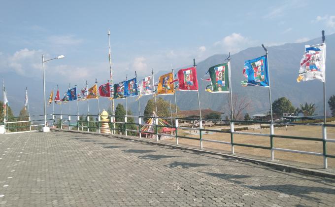 Erection of player flags