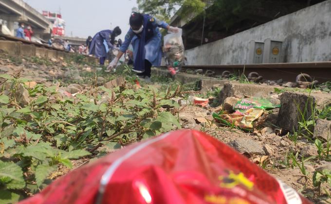 Cleaning Railway Station & Tracks
