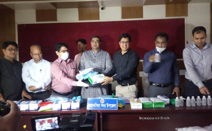 করোনা ভাইরাস প্রতিরোধ প্রাথমিক  উপকরণ প্রদান  -১ 