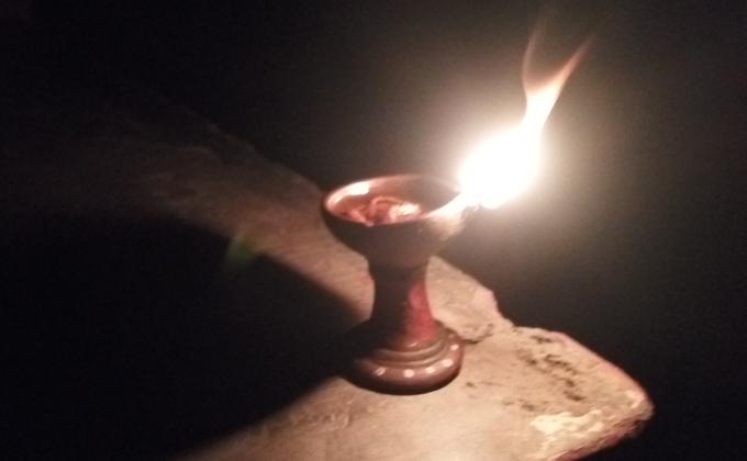 Turn off lights at 9 pm for 9 Minutes-