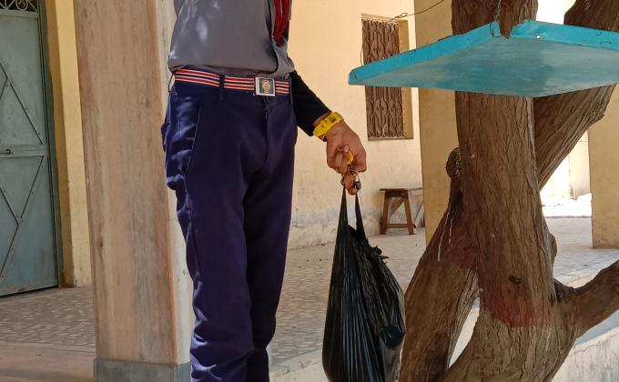 Brids  ko water pilana