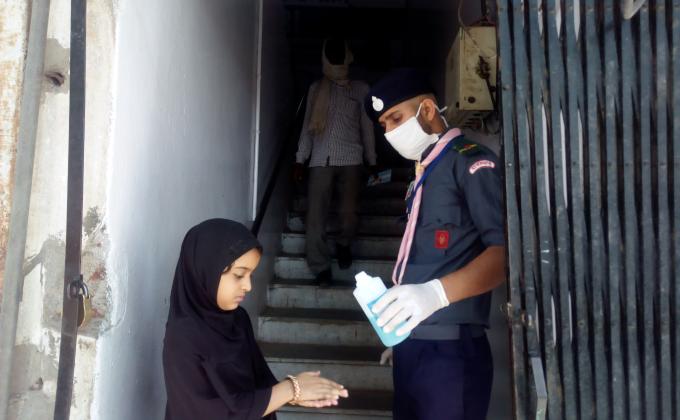 कोरोना महामारी में हमरा संकल्प है लोगो  हाथ सेनेटाइज करना