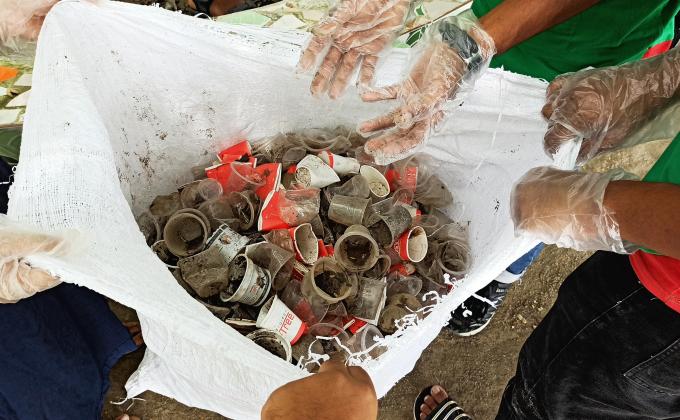 প্লাস্টিক বর্জ্য অপসারন 