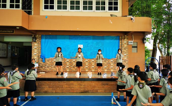 โครงการเต้นเพลง​mop.danc ในวันสันติภาพ