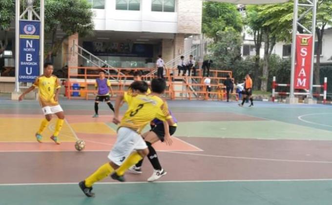 แข่งบอล กิจกรรมทางวิทยาลัย