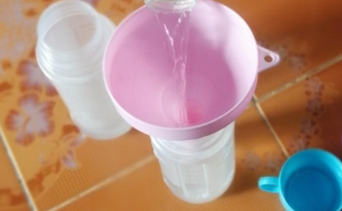 กรอกน้ำ