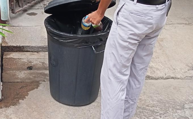 ทิ้งขยะ