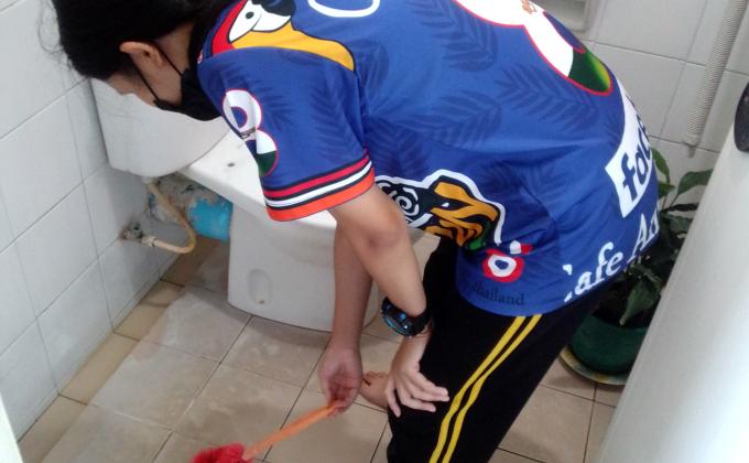 ล้างห้องน้ำ