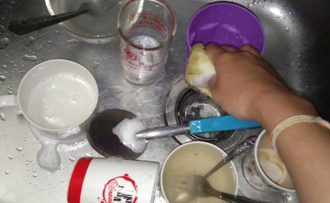 ล้างแก้วช่วยแม่