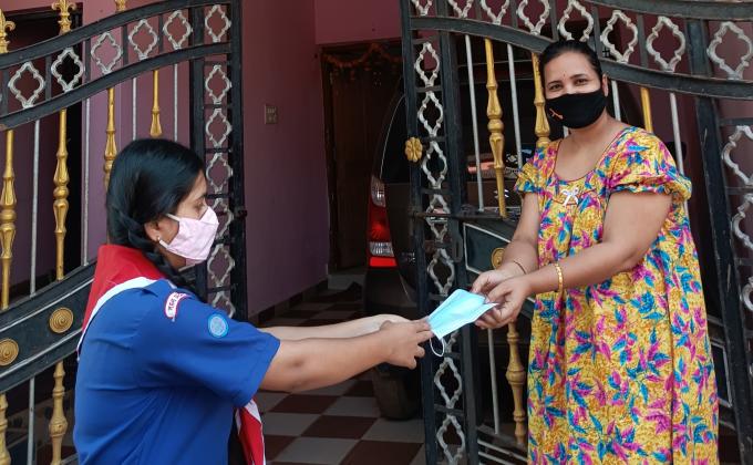Mask distribution during lockdown