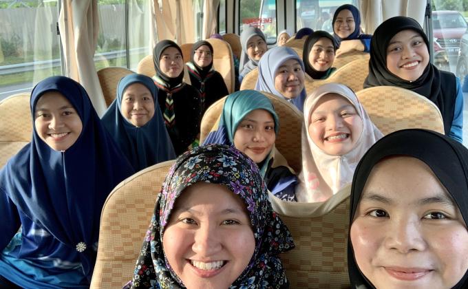 MESSENGER OF PEACE (PERKHEMAHAN DI ECO PONIES)