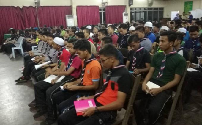 Alele Kita Tongga Bersama Peserta Kursus Pengakap Remaja