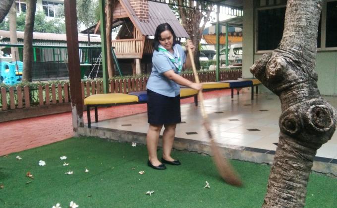 จิตอาสาช่วยทำความโรงเรียน