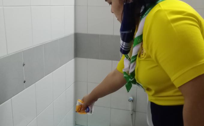 จิตอาสาหยอดทรายอะเบท