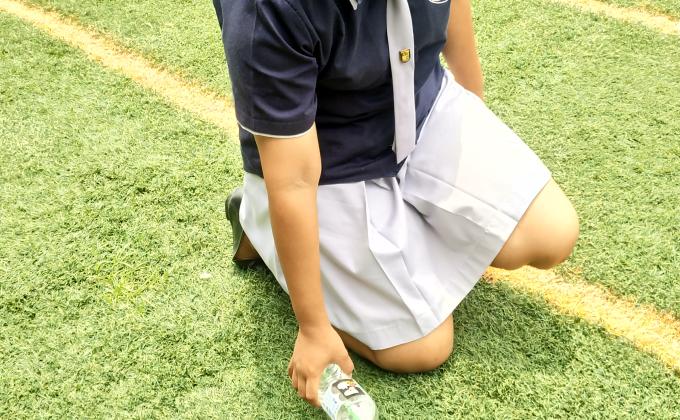 จิตอาสาเก็บขยะที่วิทยาลัยอาชีวศึกษาเทคโนโลยีเอเชีย