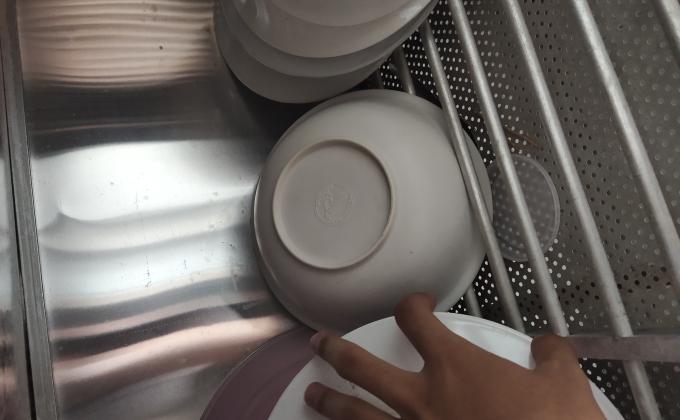 เก็บจาน