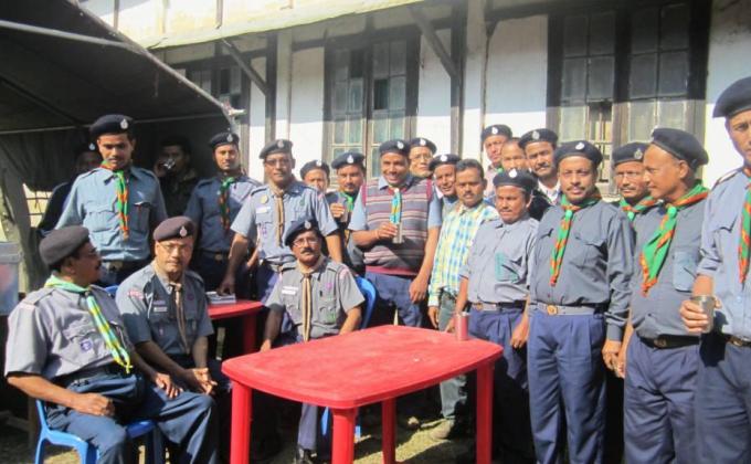 Assisting Training as Trainer