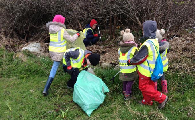 Community Planting and Beach Cleanup