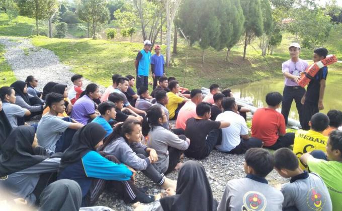 Taklimat Tatacara Penggunaan Jaket Keselamatan