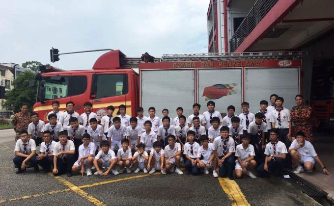 Lawatan sambil belajar ke Balai bomba dan penyelamat