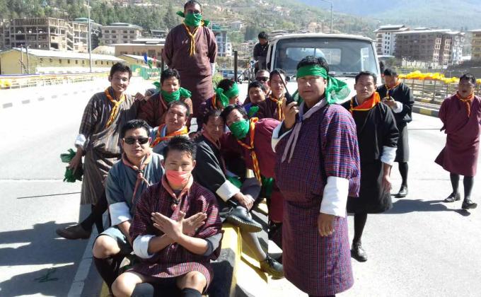 Flowers bind soul, spread peace and generate love.