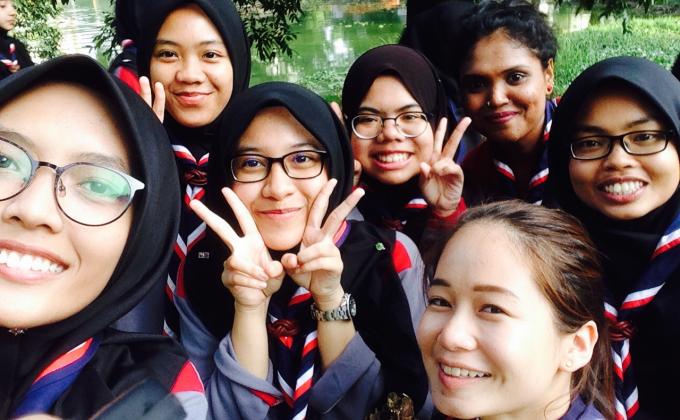 Kempen Kawasan Angkat Krew 1