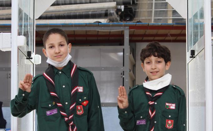 A young boy scout build "sterilization tunnel"  by himself and donate it to the hospital
