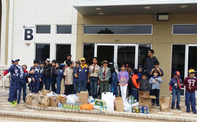 PACK 321 FOOD DRIVE
