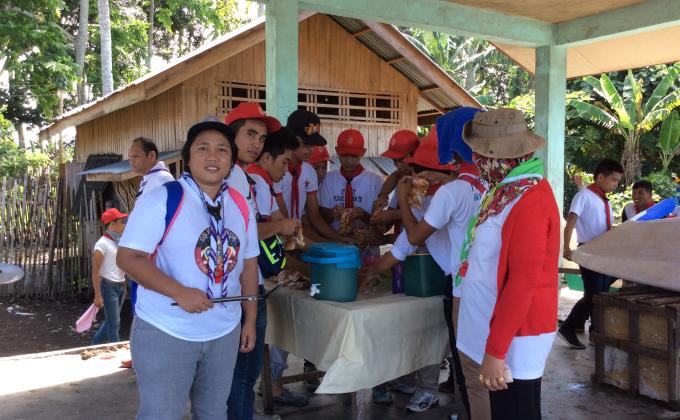 Malabang National High School Senior Scouts feeds 50 kids in a less fortunate Badjao,Sama,Tausog Community.