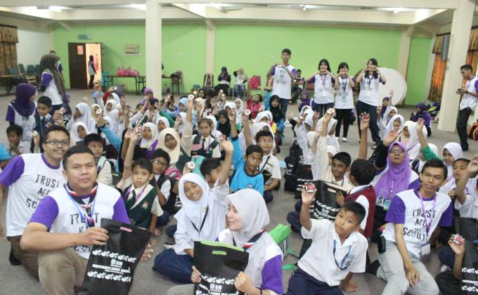 Community Service UCE UNIVERSITI SAINS MALAYSIA 