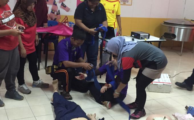 FIRST RESPONDER TRAINING FOR THE COMMUNITY