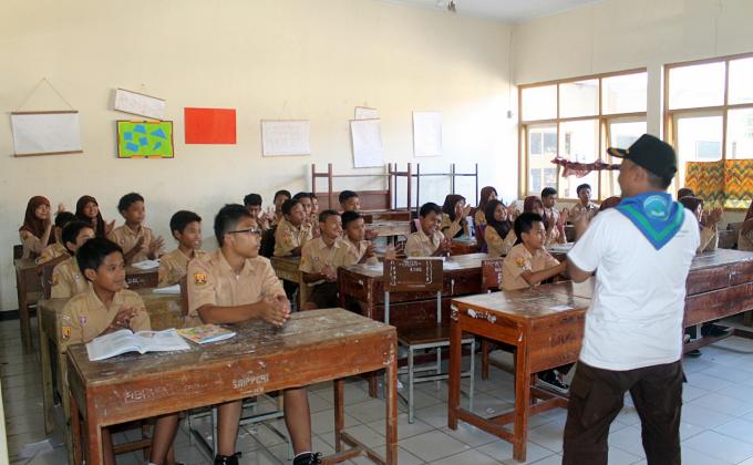 Pembentukan Karakter di SMP PGRI CIawigebang