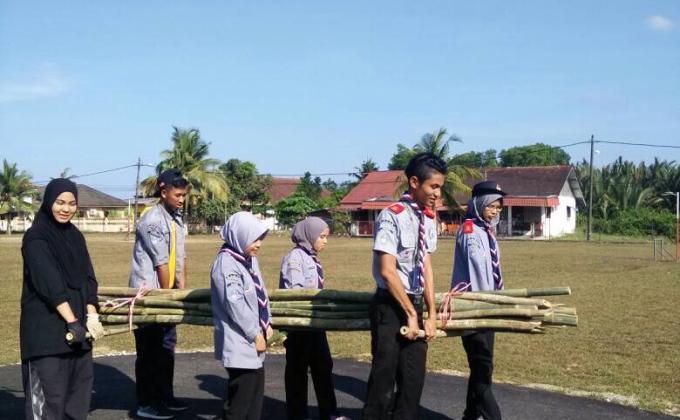 Roti Lilit bersalut gula cair ala Pengakap