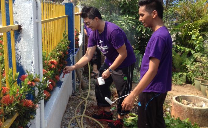 Gotong- Royong Membersihkan Masjid Sirajuddin Padang Pauh