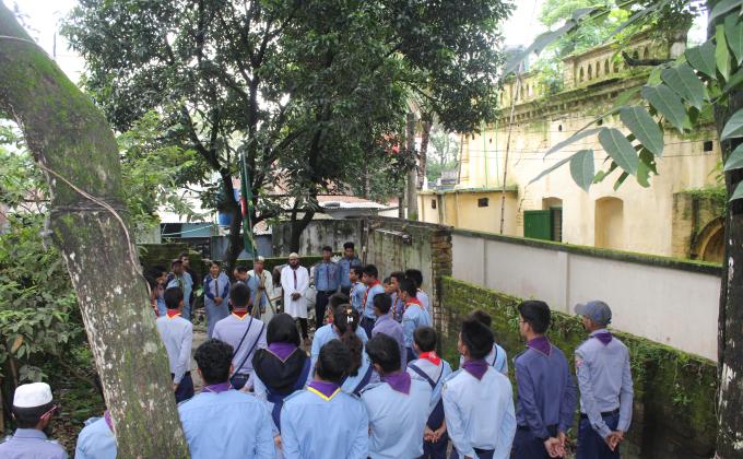 সাপ্তাহিক ত্রুু মিটিং