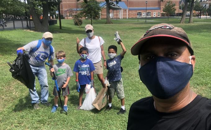 National Capital Area Council, Colonial District, Pack 614, Den 5 (Wolf): Trash Clean-up in Alexandria, VA, USA