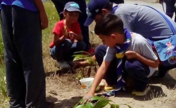 Un Contacto Ecológico Con Nuestra Comunidad