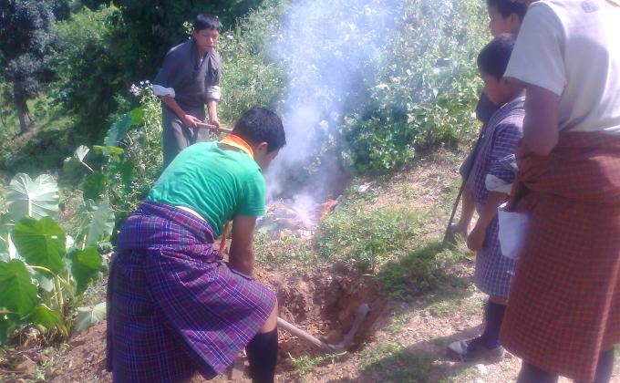 Making disposal pits in locallity village